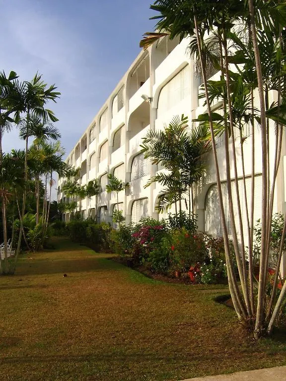 Condominium 220 Saint James 0*,  Barbados